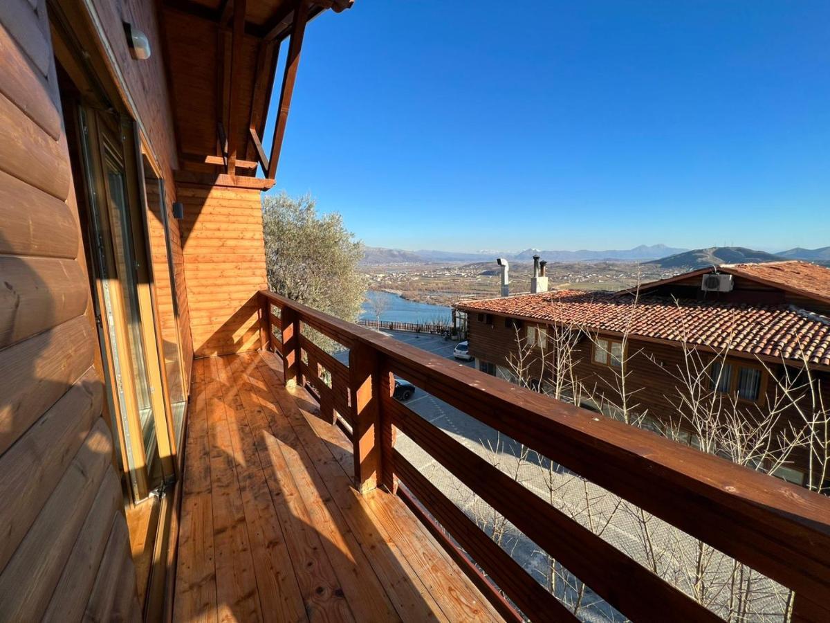 Wooden House Hotel Shkoder Exterior photo